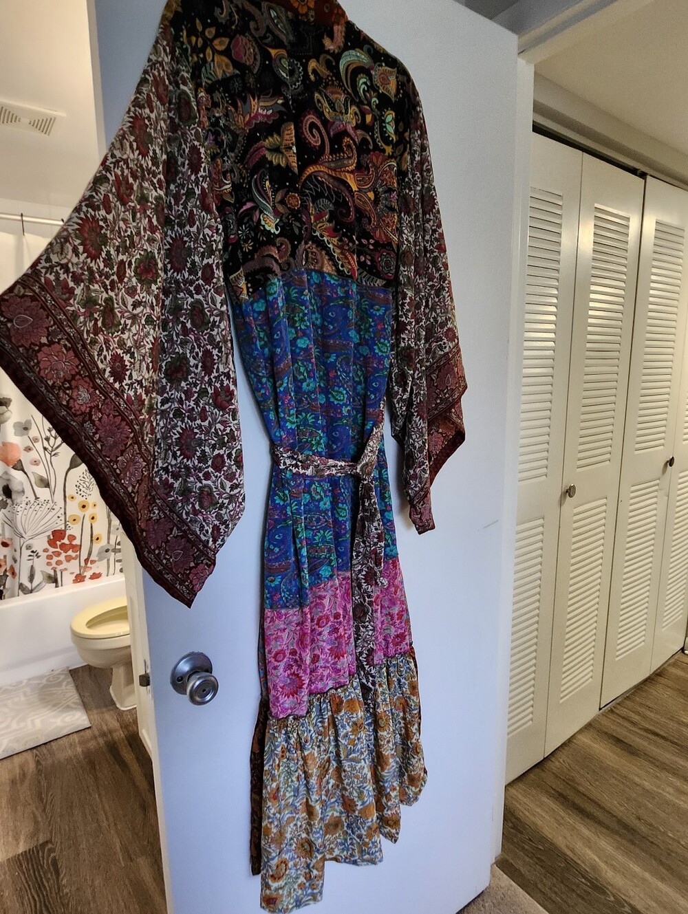 Gardenbelle Silk Robe - Picture 4 of 5